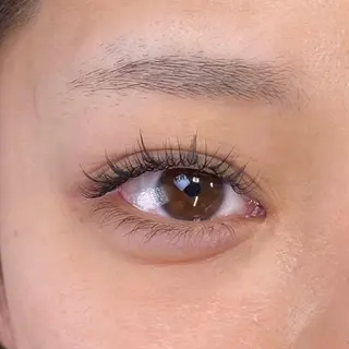 マツエク・マツパ ハニーラッシュ六本木店所属・鈴木 SUZUKIの眉毛・アイブロウイメージ