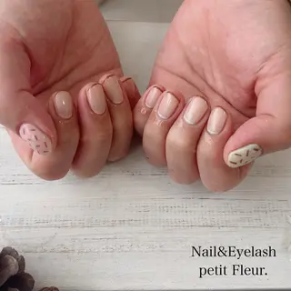 ネイル Petit Fleur所属・青柳 亜梨奈のマツエク・マツパデザイン