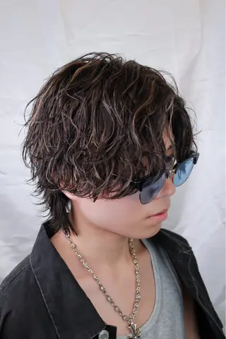 パーマ JADE -zero- with AKROS所属・JADE海璃 波巻きパーマのヘアスタイル