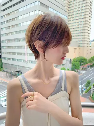 ミディアム Hello by Sea所属・レイヤー/艶髪/ボブ /くびれ/伊藤　勇司のヘアスタイル