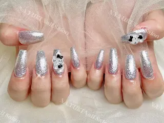 ネイル Queenie 🦋のネイルデザイン