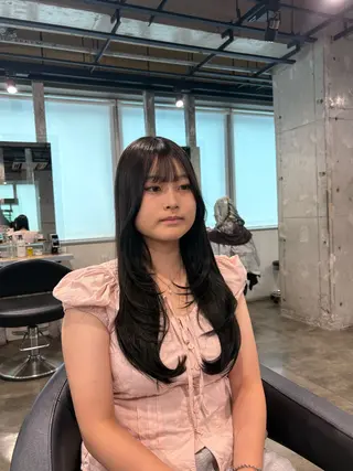 カラー 透明感ベージュ🤎 ナチュラルレイヤーのヘアスタイル