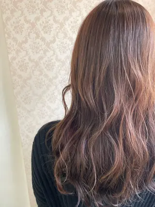 ロング ヒヨシ ルナのヘアスタイル