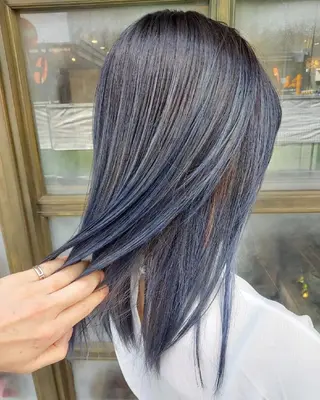 セミロング カラー grow上野御徒町【グロウ】所属・ブリーチ・ハイトーン 特化🎉内山のヘアスタイル