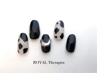 ネイル 【寺岡】 ロイヤル•セラピストのネイルデザイン