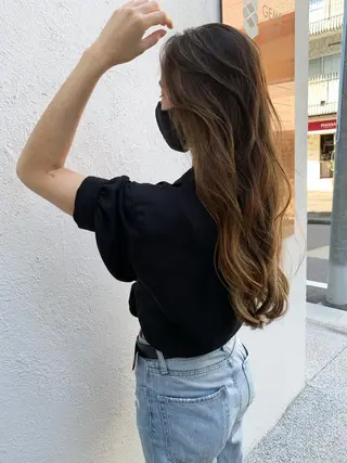 ロング カラー オチ ハナのヘアスタイル