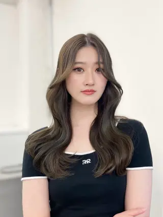 セミロング カラー 🦋韓国系指名No1 店長/圓山 祐也🦋のヘアスタイル