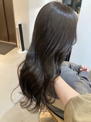 ロング ✨色持ちの良い艶 カラー✨蟹江真世のヘアスタイル