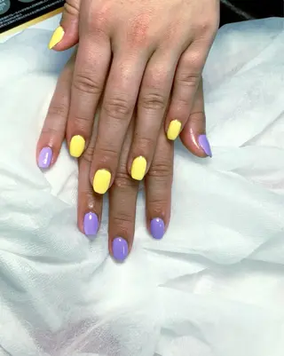 ネイル pink ladyサロン所属・べ にのネイルデザイン