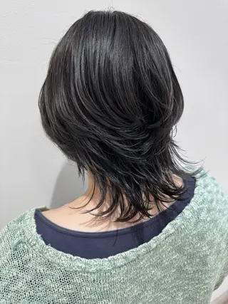 ミディアム カラー 🐺ウルフ× ハイトーン🐺MOEのヘアスタイル