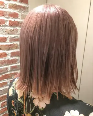 ミディアム ホワイト&レイヤーカ ットエクステ長畠俊輔のヘアスタイル