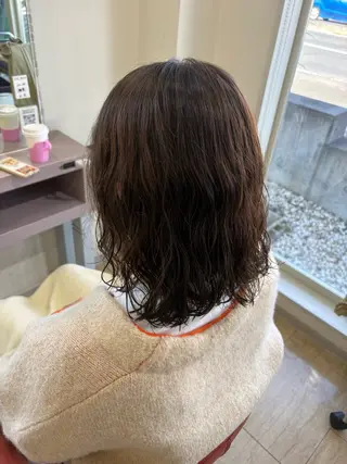 ミディアム パーマ 工藤 彩花のヘアスタイル