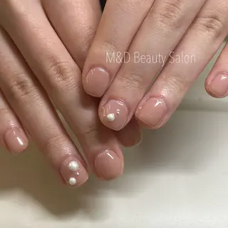 ネイル M&D Beauty Salon 銀座店所属・M&D銀座 AYAのネイルデザイン