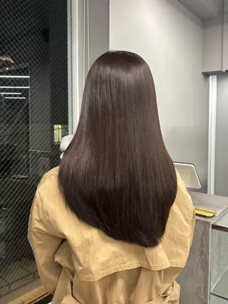 セミロング nude所属・𝐀𝐦𝐞𝐫𝐢 /透明感カラーのヘアスタイル