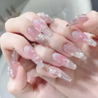 ネイル Queens 榊 まおのネイルデザイン