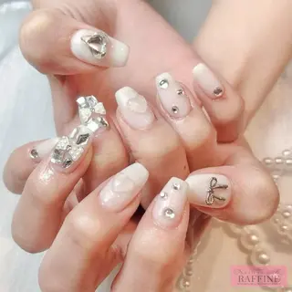 ネイル RAFFINE 月🦋🩵のネイルデザイン