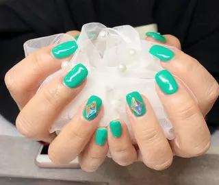 ネイル マジックミラー所属・マジック ミラーのネイルデザイン