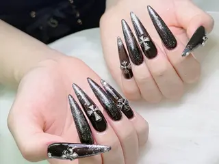 ネイル lucky nail 歌舞伎町のネイルデザイン