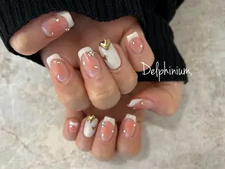 ネイル 岡本 友恵のネイルデザイン