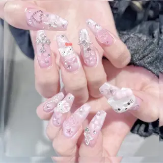 ネイル Hina 池袋 長だしチップ専門店のネイルデザイン