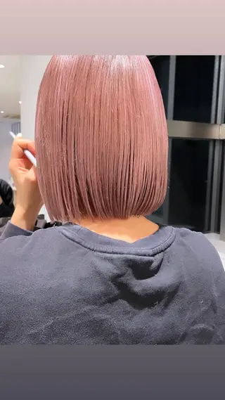 ショート カラー BoomBOX所属・HIBIKI/原宿 ハッシュカット🪄のヘアスタイル