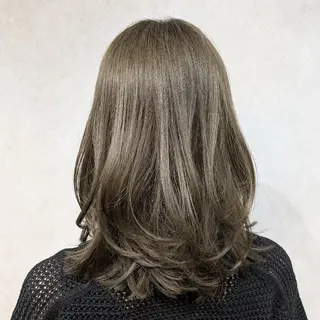 ミディアム 綿貫 陽葵の眉毛・アイブロウイメージ