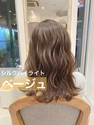 ミディアム カラー Natural所属・小柳 公邦のヘアスタイル