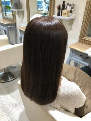 ミディアム カラー うたな .のヘアスタイル