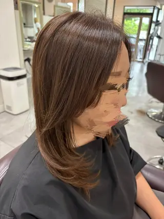 ミディアム 原口 圭織のヘアスタイル