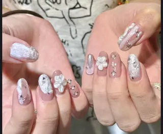 ネイル Pure&Rich Nailのネイルデザイン