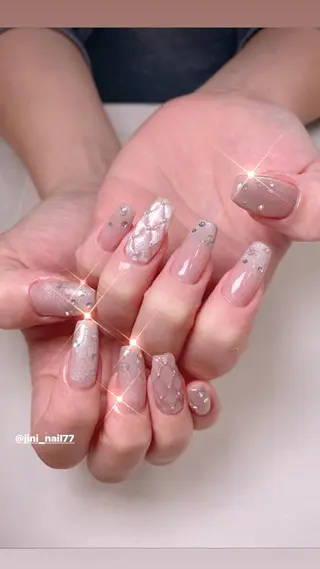 ネイル JINI NAIL所属・ジニ ネイルのネイルデザイン