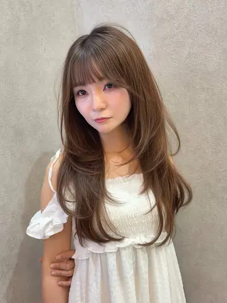 セミロング カラー ダブルカラー 韓国レイヤーKYONのヘアスタイル