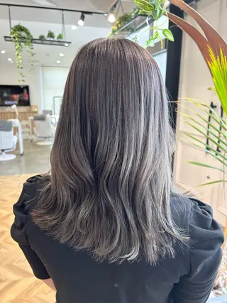 セミロング カラー 透明感カラー🥣 yukihoのヘアスタイル