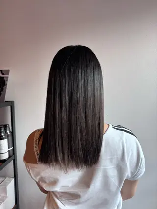 セミロング 藤原 杏翼のヘアスタイル