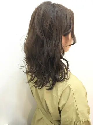 ミディアム カラー ディレクター ノナカのヘアスタイル