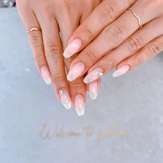 ネイル Feather MAIのマツエク・マツパデザイン