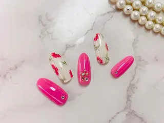 ネイル SINCERELY シンシアリー🌈のネイルデザイン