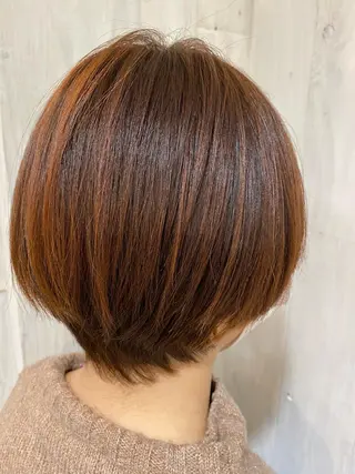 ショート トレンドカラー🎨 Eriのヘアスタイル