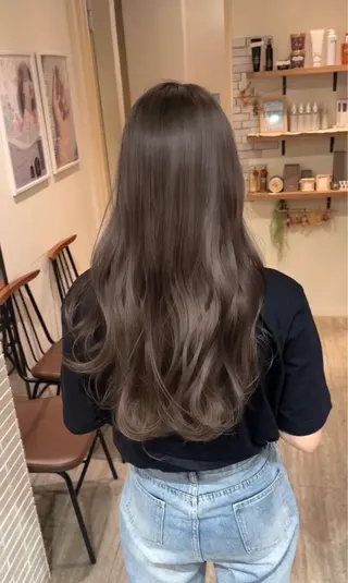 ミディアム カラー AMI Hair  supply所属・髪質改善カラー 韓国風レイヤーのヘアスタイル