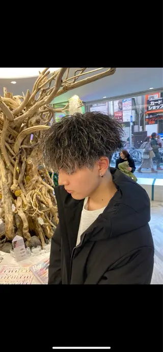 パーマ メンズ シャドウパーマ/ ルーズパーマ/メンズのヘアスタイル