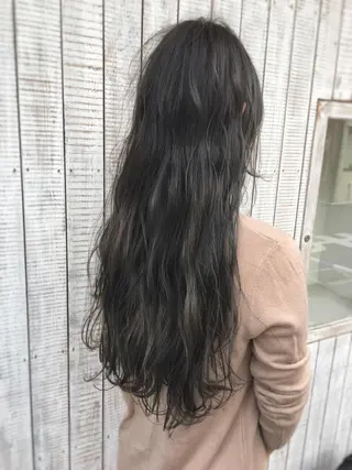 ロング カラー ケアブリーチ 坪井佑樹のヘアスタイル