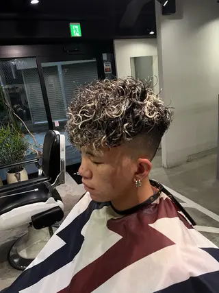 ミディアム パーマ FUJIYAMA BARBER SHOP所属・朝陽 /メンズカット専門のヘアスタイル