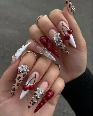 ネイル なな_ CloudyChanのネイルデザイン