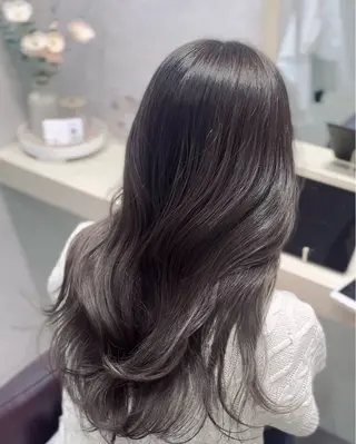 ロング カラー suzuka/透明感 カラー 美髪縮毛矯正のヘアスタイル