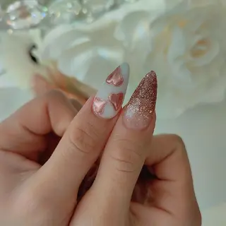 ネイル RUNWAY 　　の眉毛・アイブロウイメージ