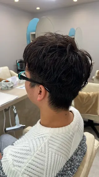 パーマ メンズ 山下 稚葉 艶髪/透明感カラーのヘアスタイル