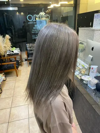 セミロング 西田辺/ タカスナオヤのヘアスタイル