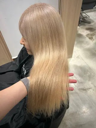 ロング カラー 新宿ハイトーン/ カットモデル/のりかのヘアスタイル