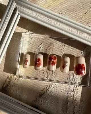 ネイル Aura nailのネイルデザイン