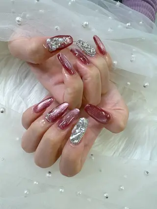 ネイル Queeens nailのネイルデザイン